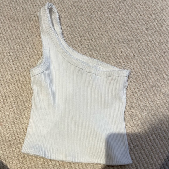 Urban Outfitters asymmetrical white top - Picture 2 of 3